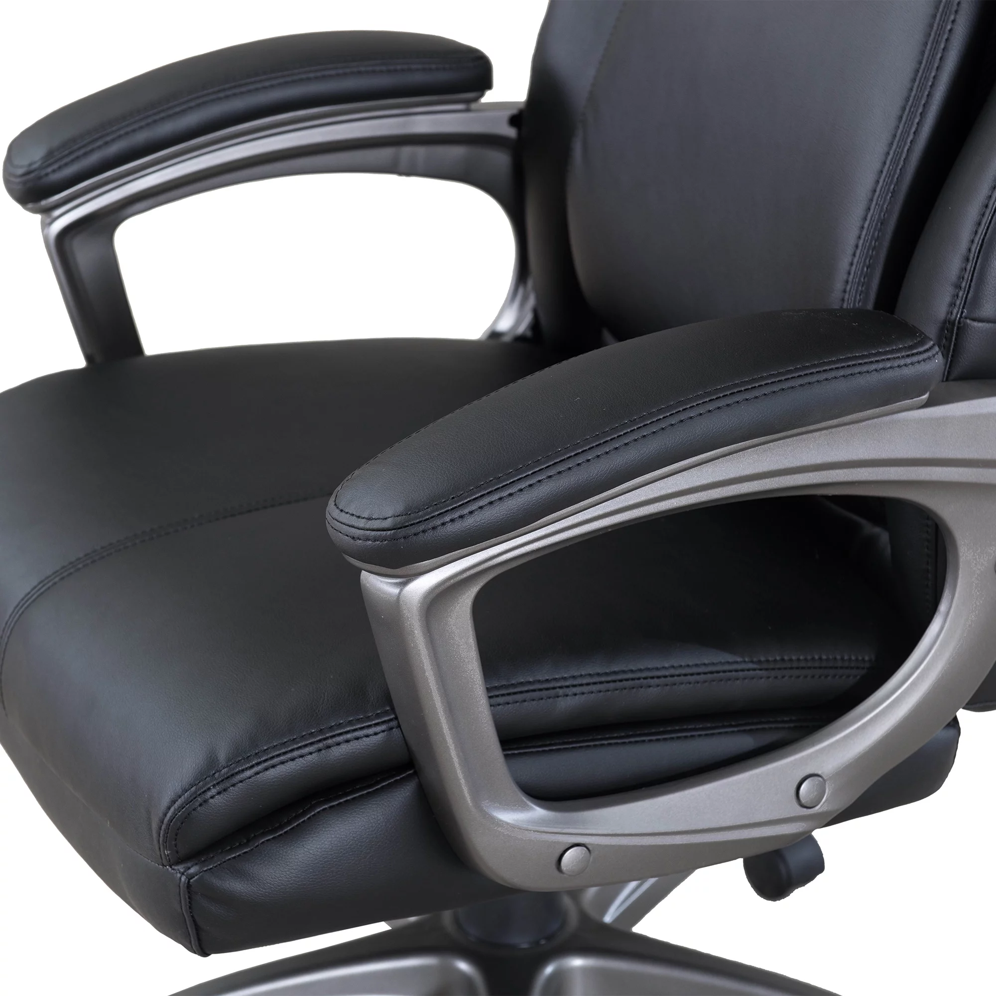 بازسازی و تعویض کلاف صندلی اداری در محل