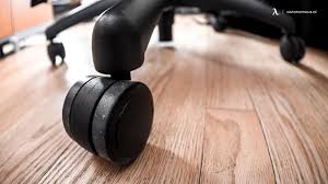 چطور چرخ های صندلی اداری خود را تمیز کنیم